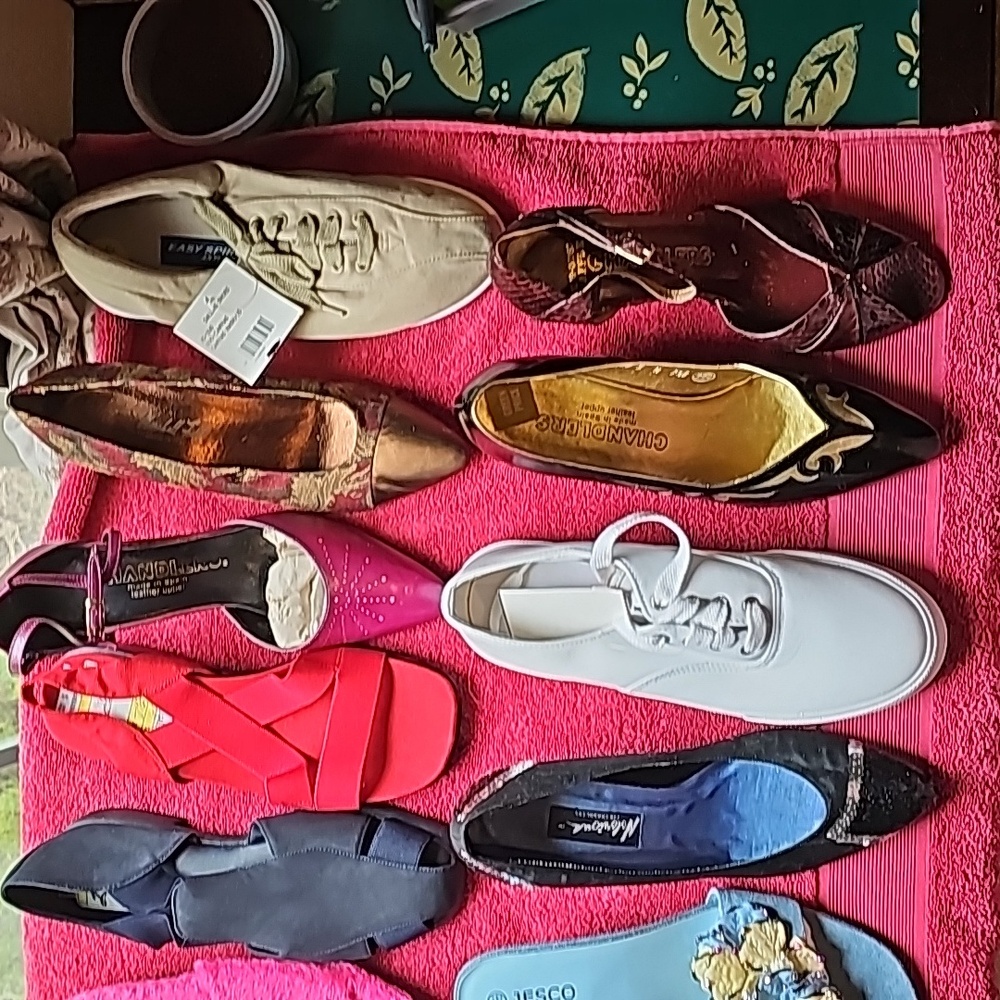 Women shoe sale - Picture 5 of 6